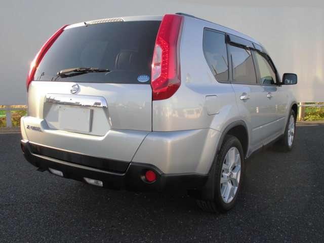 Used Nissan X-Trail 2013 Model Silver color photo:  Back view image