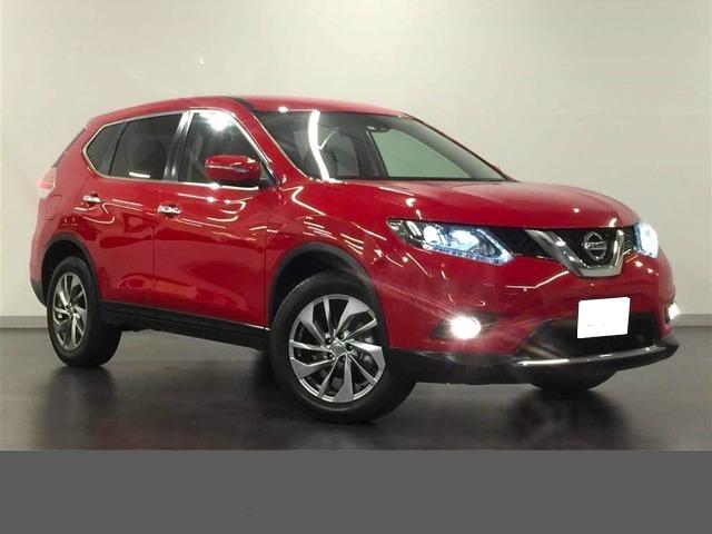 Used Nissan X-Trail 2017 Model Wine Red color photo:  Front view image