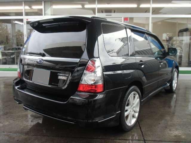 Used Subaru Forester 2005 Model Black body color photo: Back view