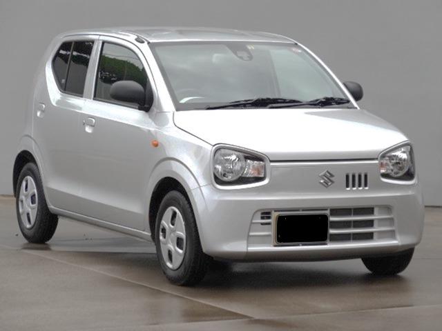 Used Suzuki Alto Silver body color 2015 model photo: Front view