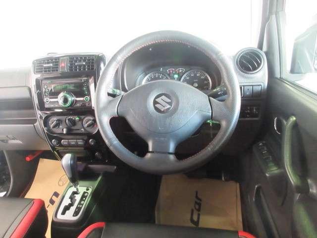 Used Suzuki Jimny, Cross Adventure, Manual Transmission, 2013 Model, Black color photo: interior view