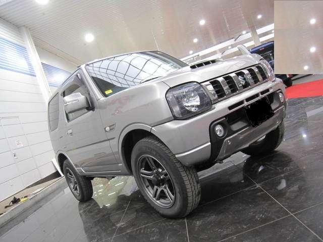 Used Suzuki Jimny, Land Venture, Manual Transmission, 2014 Model, Silver color photo: Front view