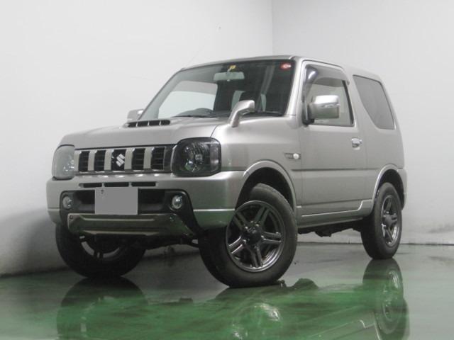 Used Suzuki Jimny, Land Venture, Manual Transmission, 2016 Model, Silver color photo: Front view