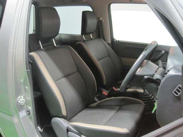 Used Suzuki Jimny, Land Venture, Manual Transmission, 2016 Model, Silver color photo: interior view