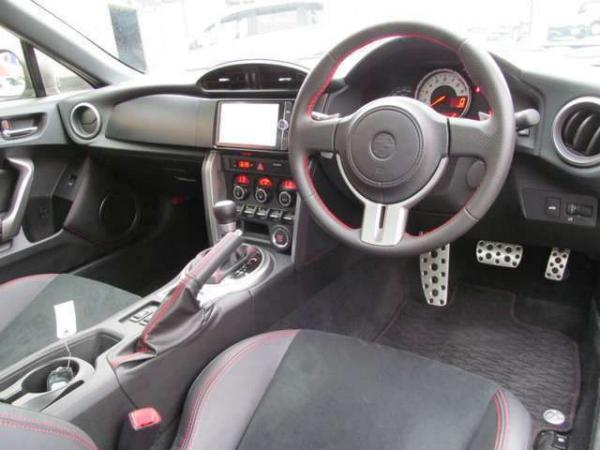 Used Toyota 86 Silver body color 2012 model photo: Interior view