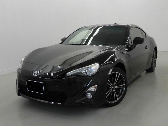 Used Toyota 86 Black body color 2013 model photo: Front view