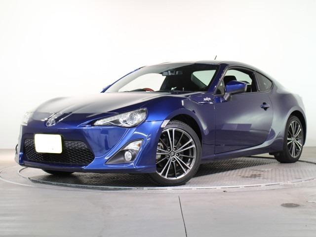 Used Toyota 86 Blue body color 2013 model photo: Front view