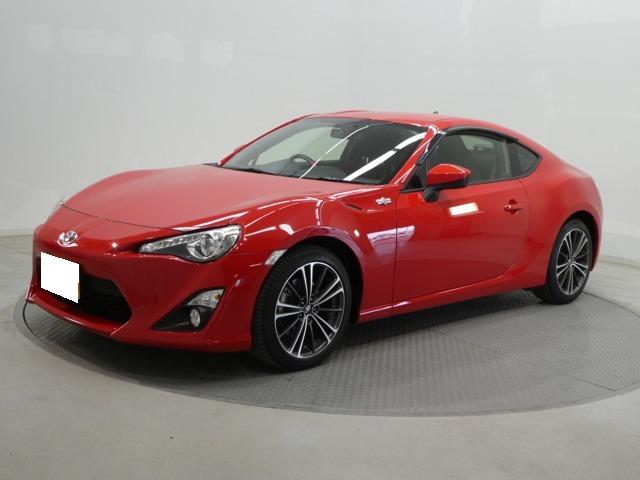 Used Toyota 86 Red body color 2013 model photo: Front view
