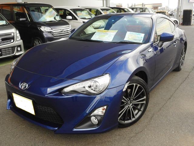 Used Toyota 86 Blue body color 2015 model photo: Front view