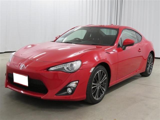 Used Toyota 86 Red body color 2015 model photo: Front view