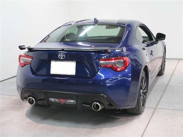 Used Toyota 86 Blue body color 2016 model photo: Back view