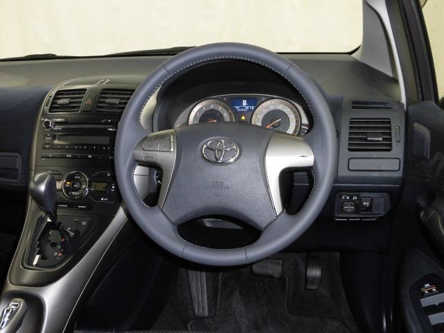 Used Toyota Blade Black body color 2009 model photo: Interior view