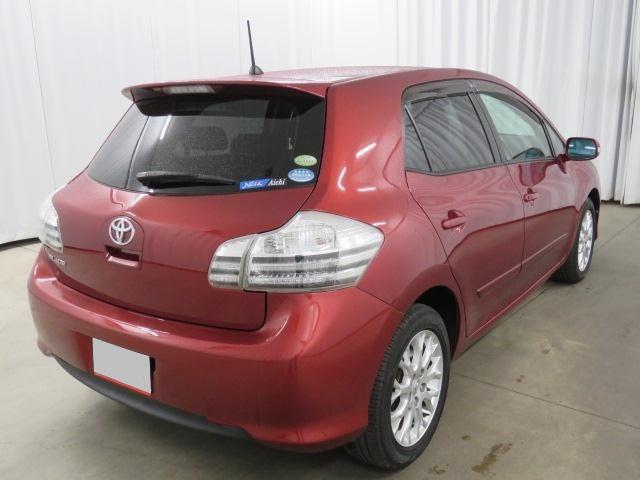 Used Toyota Blade Red body color 2009 model photo: Back view