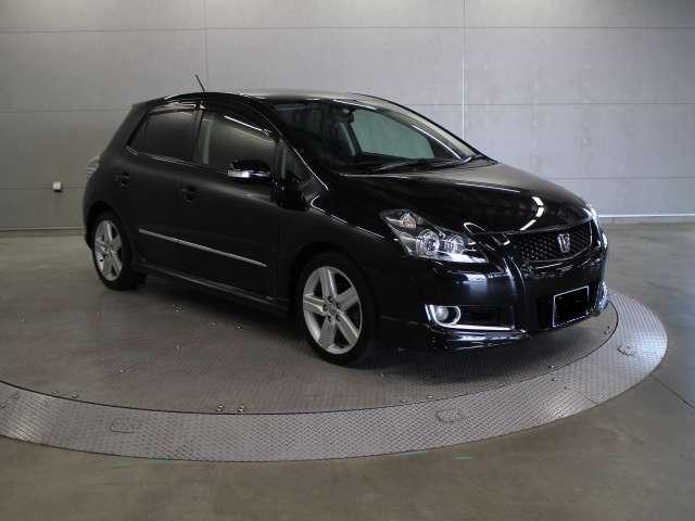 Used Toyota Blade Black body color 2011 model photo: Front view