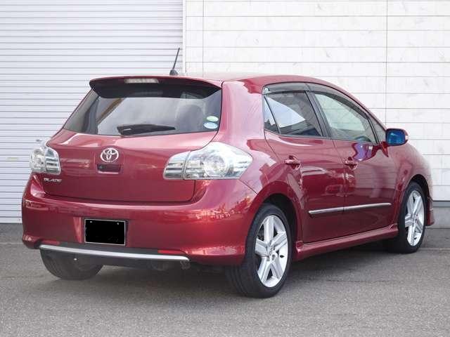 Used Toyota Blade Red body color 2011 model photo: Back view