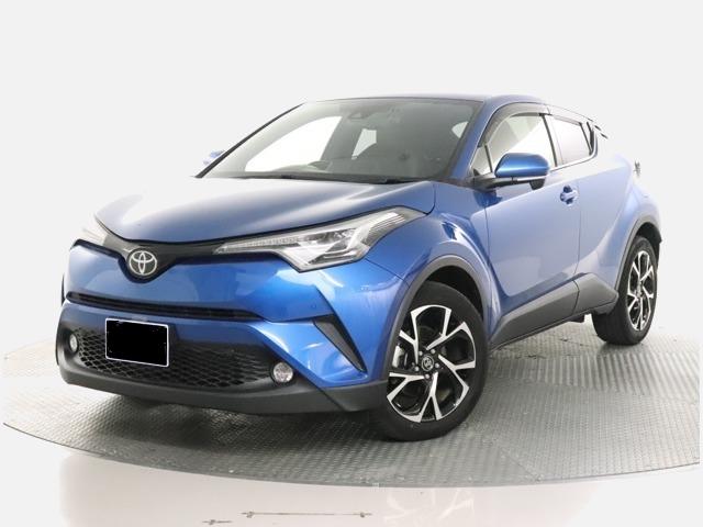 Used Toyota CHR 2016 Model Blue color photo: Front view
