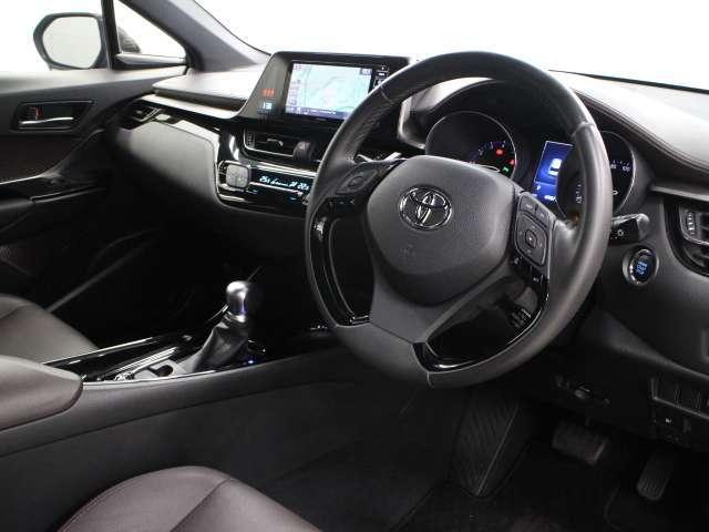 Used Toyota CHR 2017 Model Black color photo: Interior view