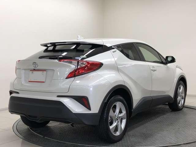 Used Toyota CHR 2017 Model White Pearl color photo: Back view