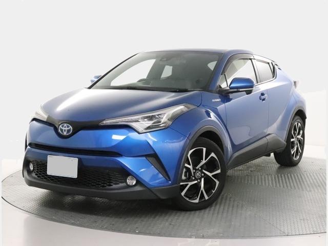 Used Toyota CHR Hybrid 2016 Model Blue color photo: Front view