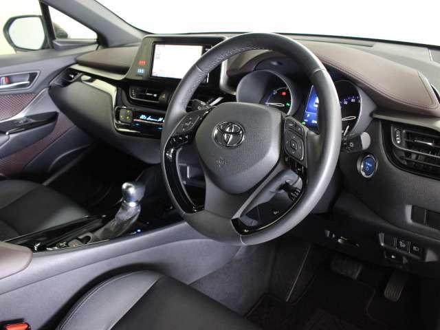 Used Toyota CHR Hybrid 2017 Model Silver color photo: Interior view