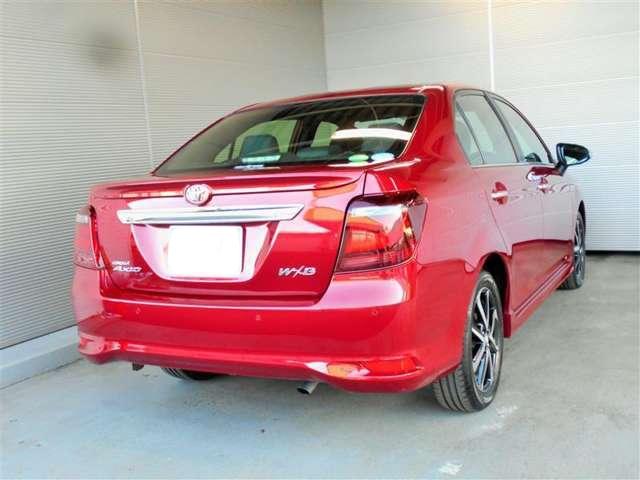 Used Toyota Corolla Axio 2017 model, Red color photo: Back view