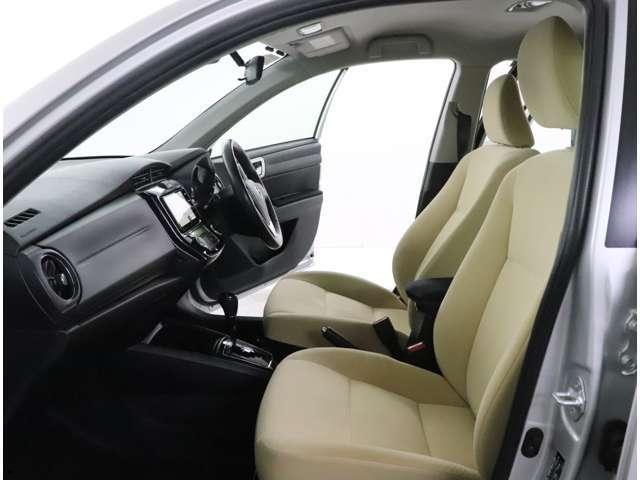 Used Toyota Corolla Axio 2017 model, Silver color photo: interior view