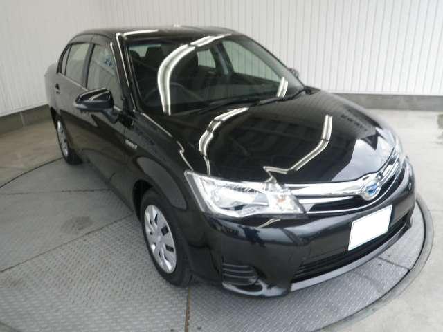 Toyota Corolla Axio Hybrid used car 2013 model Black color photo: Front view