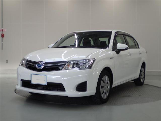 Toyota Corolla Axio Hybrid used car 2015 model White Pearl color photo: Front view