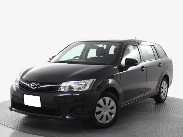 Used Toyota Corolla Fielder 2013 model Black color photo: Front view