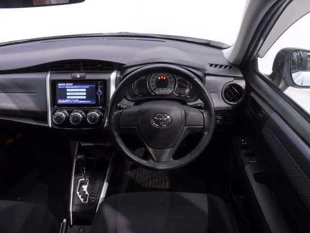 Used Toyota Corolla Fielder 2013 model Silver color photo: Interior view (inside)