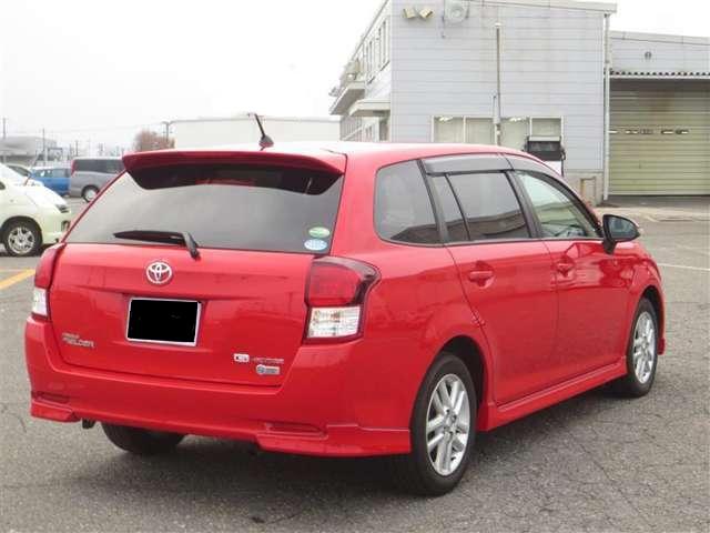 Used Toyota Corolla Fielder 2014 model Red color photo: Back view (Wine) Rear side