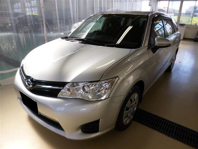 Used Toyota Corolla Fielder 2014 model Silver color photo: Front view