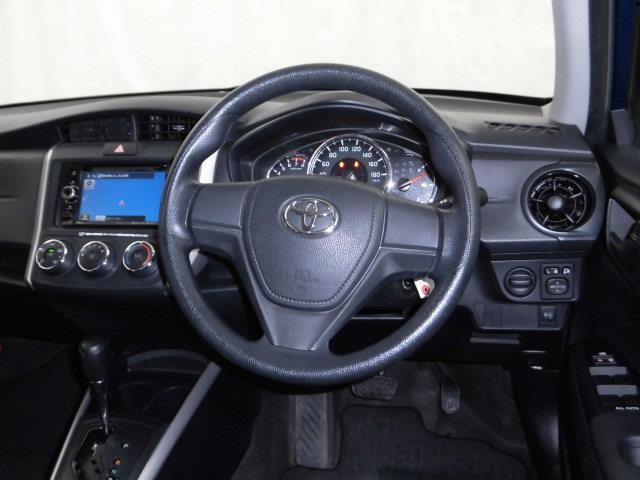 Used Toyota Corolla Fielder 2015 model Blue color photo: Interior view