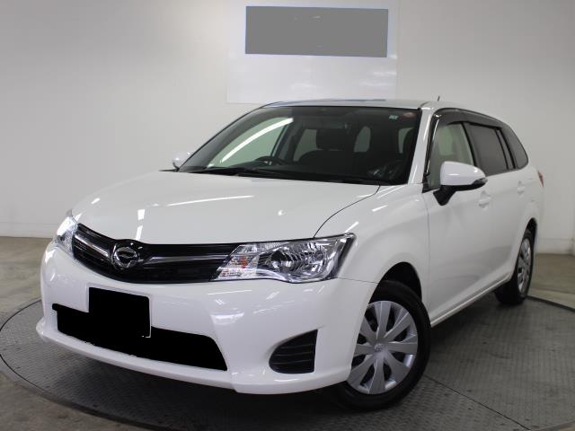Used Toyota Corolla Fielder 2015 model Pearl White color photo: Front view