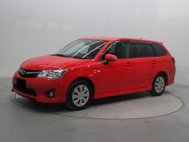Used Toyota Corolla Fielder 2015 model Red color photo: Front view (Wine)