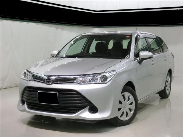 Used Toyota Corolla Fielder 2015 model Silver color photo: Front view