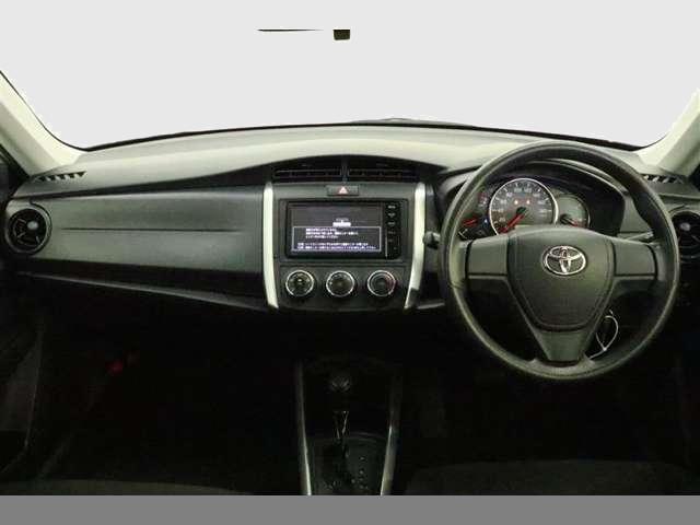 Used Toyota Corolla Fielder 2015 model Silver color photo: Interior view