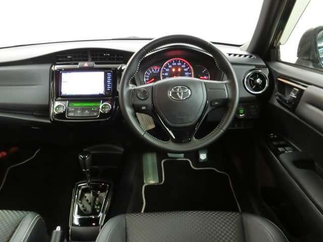 Used Toyota Corolla Fielder 2016 model Black color photo: Interior view