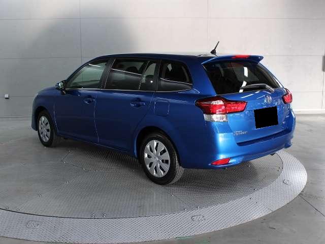 Used Toyota Corolla Fielder 2016 model Blue color photo: Back view