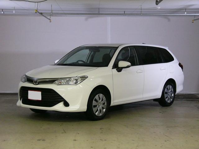 Used Toyota Corolla Fielder 2016 model Pearl White color photo: Front view