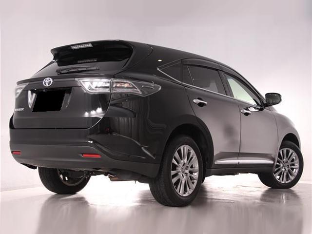 Used Toyota Harrier Premium 2014 model Black color photo: Back (Rear) view