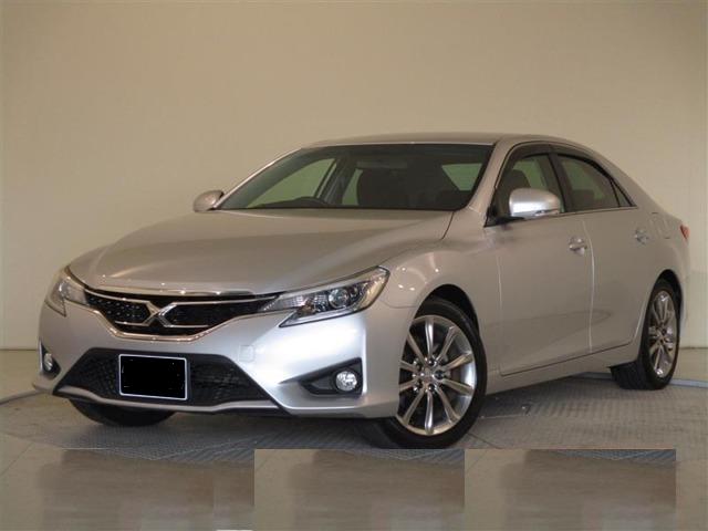 Used Toyota Mark X Silver body color 2013 model photo: Front view