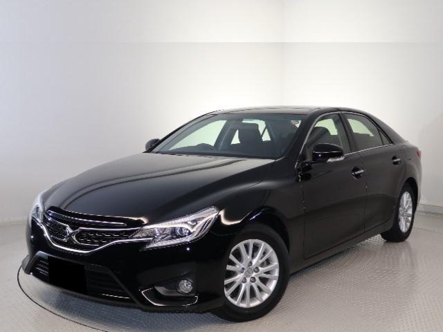 Used Toyota Mark X Black body color 2015 model photo: Front view