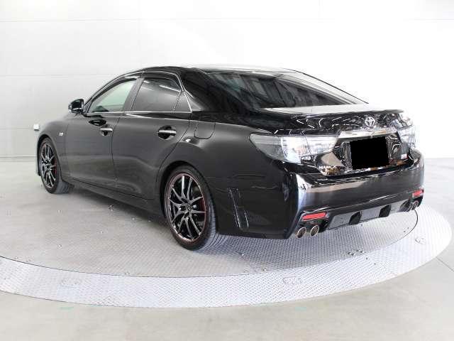Used Toyota Mark X Black body color 2016 model photo: Back view