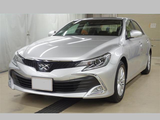 Used Toyota Mark X Silver body color 2016 model photo: Front view