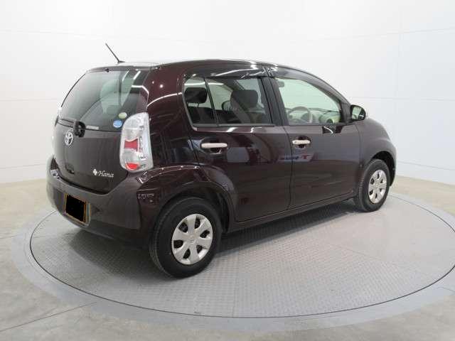 Used Toyota Passo 2012 model Bordeaux (Burgundy) body color photo: Back view