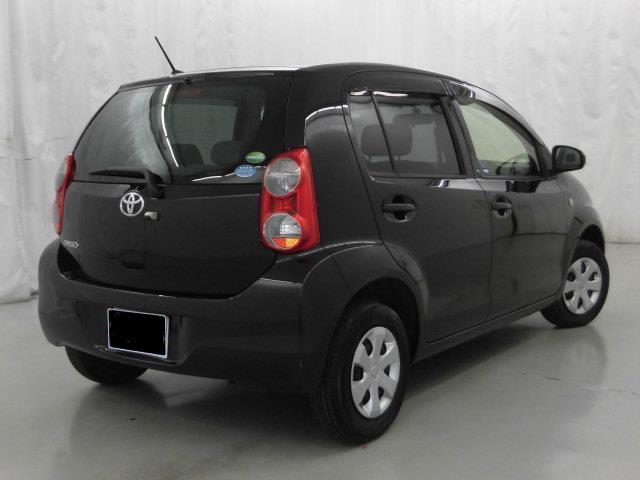Used Toyota Passo 2013 model Black body color photo: Back view