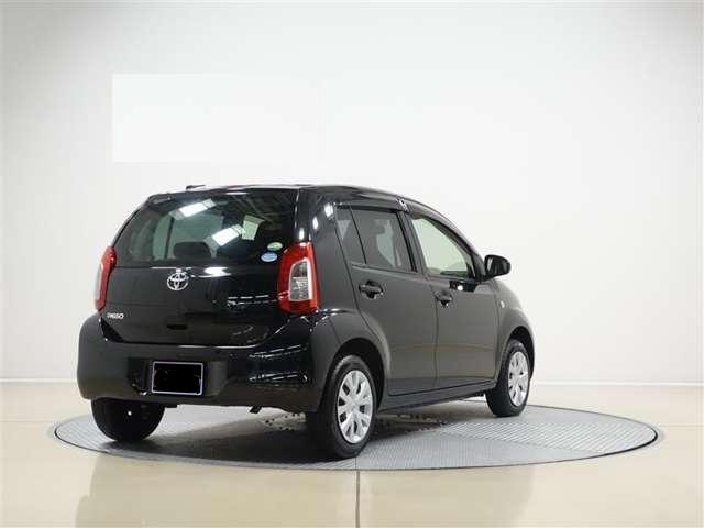 Used Toyota Passo 2014 model Black body color photo: Back view