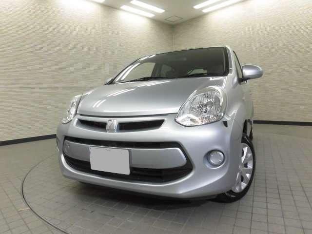  Used Toyota Passo 2015 model Silver body color photo: Front view