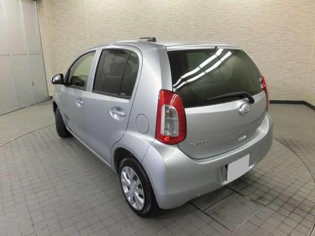  Used Toyota Passo 2015 model Silver body color photo: Back view